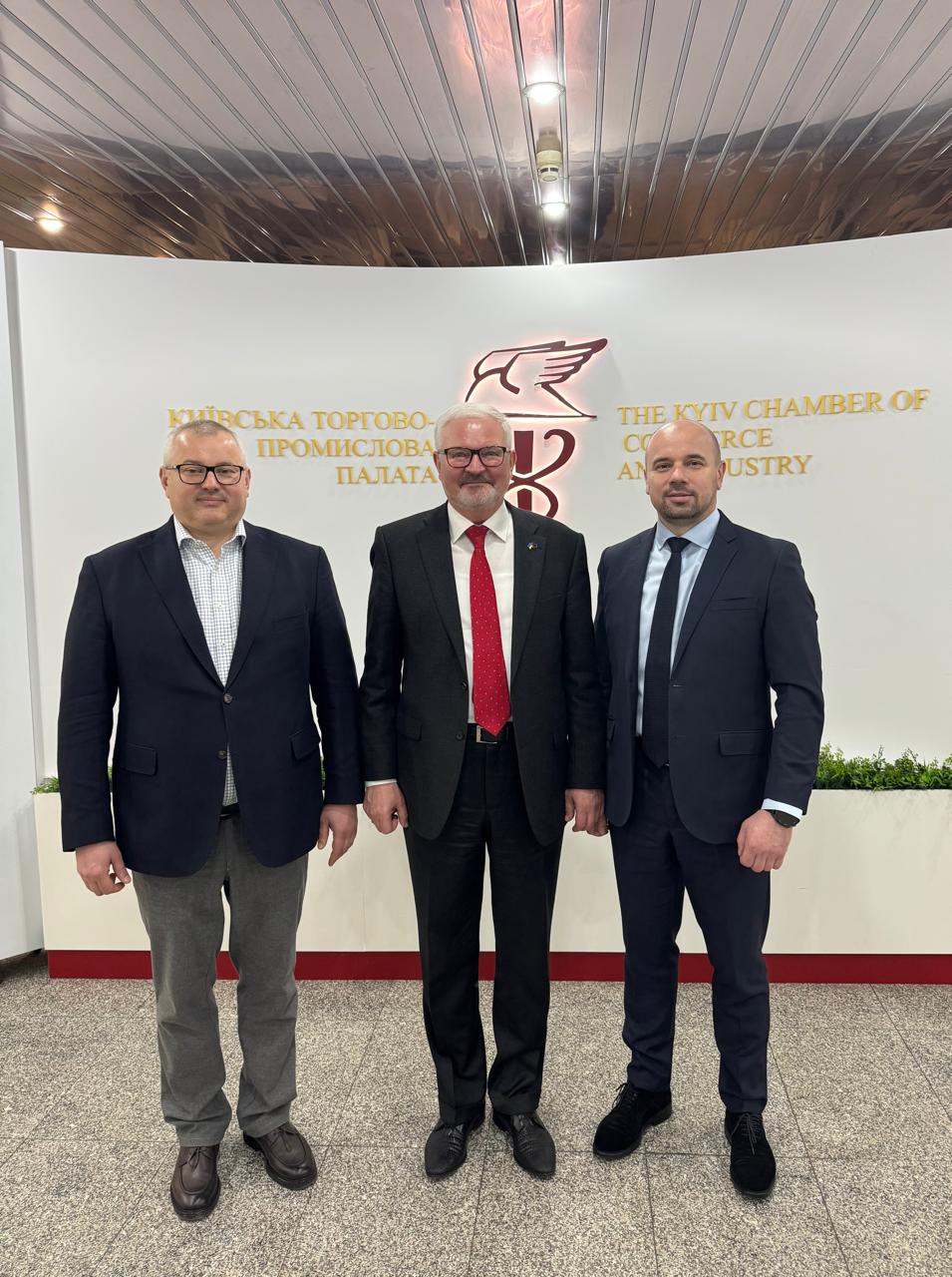 Участь ДП “УДВП ІЗОТОП” у щорічному засіданні членів Київської ТПП з дипломатичними та торговими представниками зарубіжних посольств в Україні